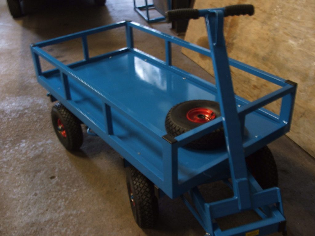 Turntable trolleys